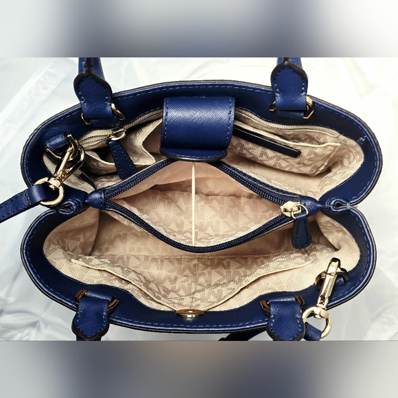 Michael Kors Hailee XS Crossbody Satchel in Navy Floral with Gold-tone Hardware - Picture 11 of 16